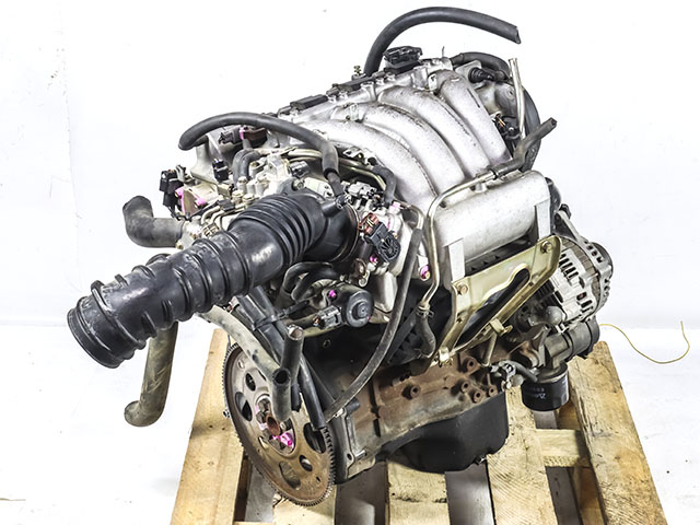 Двигатель (мотор) 4G63 с навесным CB4248 2000г. 93000км 2WD АКПП в сборе MD977895 BU (Б/У) для MITSUBISHI DION