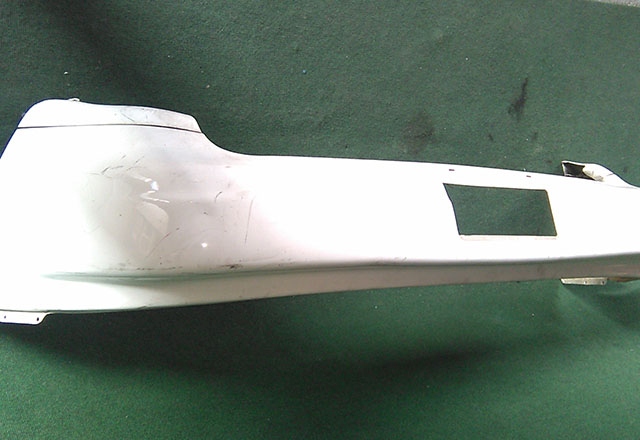 Бампер задний белый с губой и клыками 5215917070 BU для TOYOTA MR2 W20 1989-2000