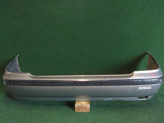 Бампер задний серый с парктроником (вмятина) 850222J500 BU (Б/У) для NISSAN PRIMERA II P11 1995-2000