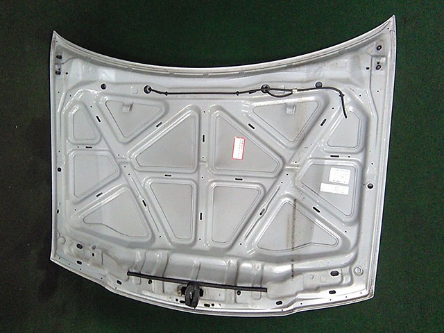 Капот серый (дефект скол, потертости) F51004M4CM 1BU для NISSAN SUNNY B15 1998-2004