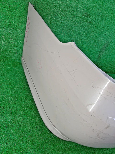 Бампер задний белый со спойлерами (потерт, тычок) 5215930360A0 1BU для TOYOTA CROWN S180 2003-2008