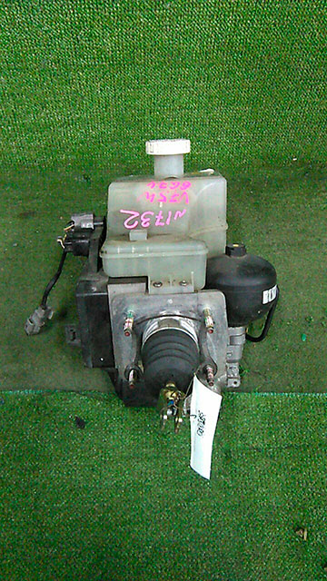 Цилиндр тормозной главный в сборе MR407202 1BU (Б/У) для MITSUBISHI PAJERO / MONTERO III V6 / V7 2000-2002