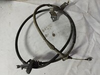 Трос стояночного тормоза правый 2WD АКПП