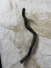 Трубка охлаждения теплообменника АКПП правая 2WD