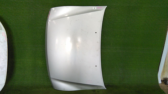 Капот серебро в сборе с шумоизоляцией (потерт) MR485935 4BU (Б/У) для MITSUBISHI PAJERO / MONTERO III
