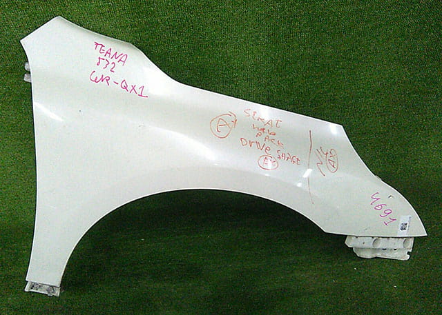 Крыло переднее правое белое в сборе с кронштейном (скол) F3100JN2MA 11BU (Б/У) для NISSAN TEANA J32 2008-2013