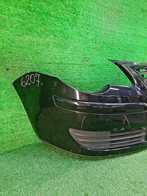 Бампер передний черный в сборе с решеткой радиатора (потерт) 6Q0807217E BU (Б/У) для VOLKSWAGEN POLO IV 9N1 / 9N3 2005-2009