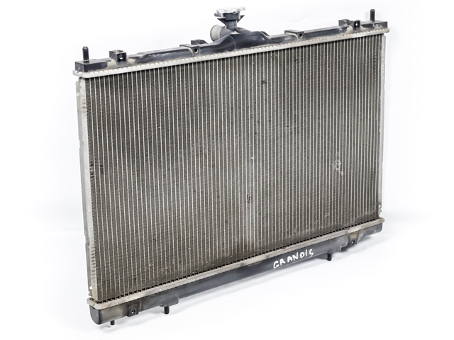 Радиатор охлаждения двигателя (отличное состояние) MR993566 1BU (Б/У) для MITSUBISHI GRANDIS