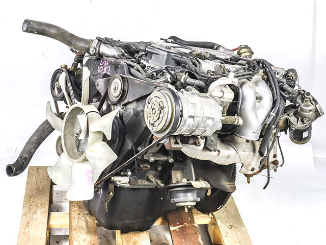 Двигатель (мотор) 3.0 V6 VG30E с навесным 269829Y 2002г. 89000 км. 2WD АКПП в сборе 101022H805 BU (Б/У) для NISSAN CEDRIC IX Y33 1995-1999