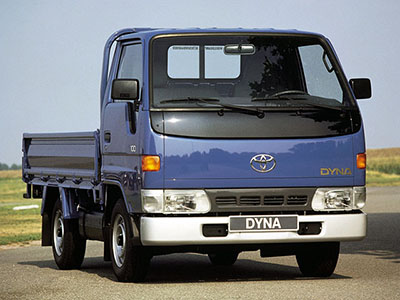 DYNA VI U100 / U200 1995-2002